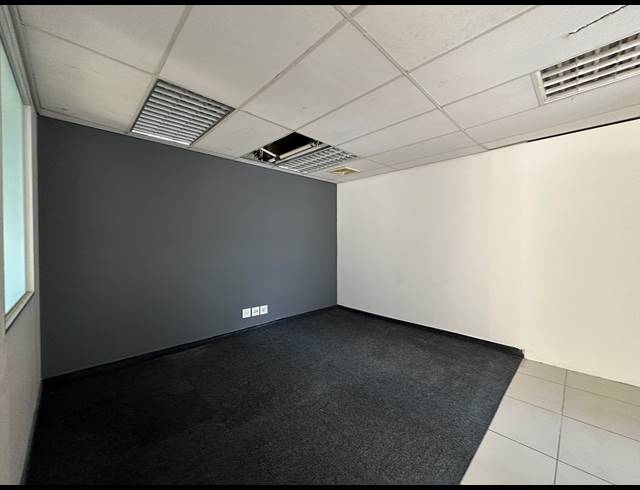 311M² OFFICE TO LET IN SANDTON CENTRAL